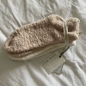 Women barefoot dreams socks